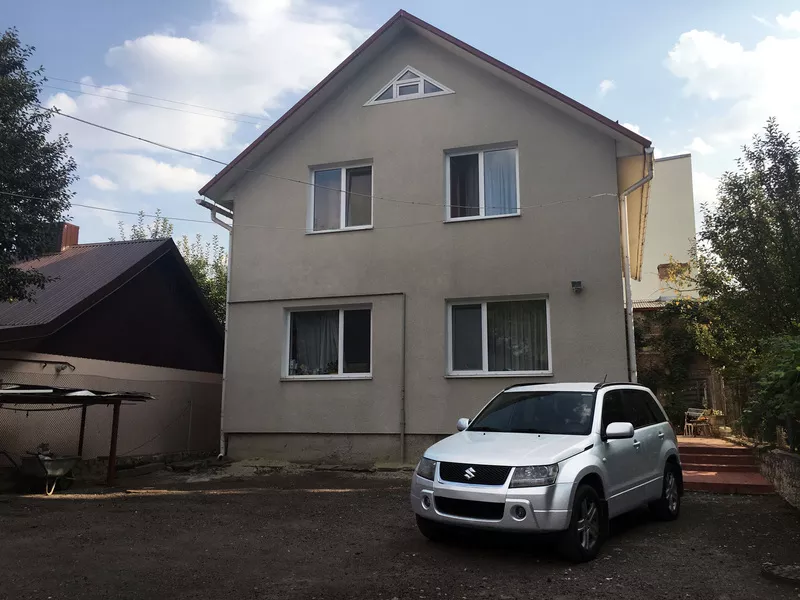 Продается дом с гостевым домиком в центре г.Тернополь (участок 5, 13 со 32