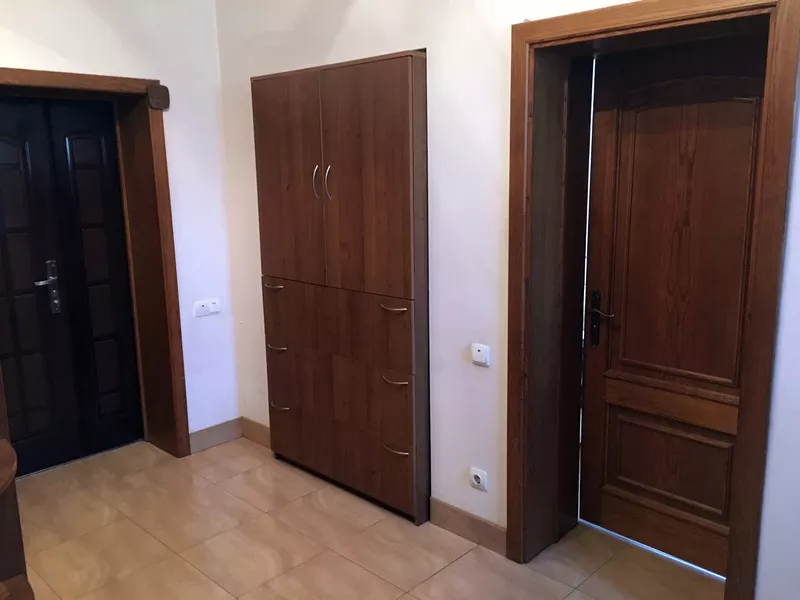 Продается дом с гостевым домиком в центре г.Тернополь (участок 5, 13 со 38