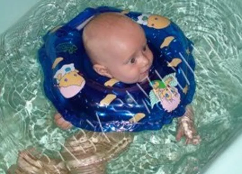 Круг Baby Swimmer для купания новорожденных 